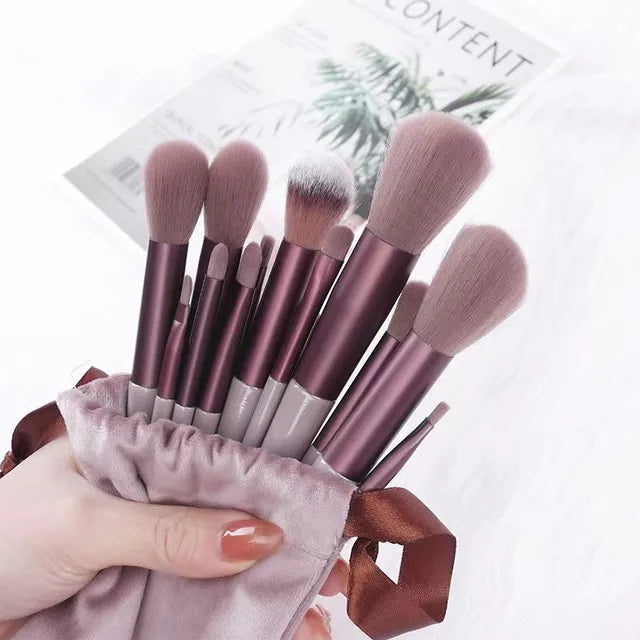 Best Makeup Brushes – Portable for On-the-Go Use